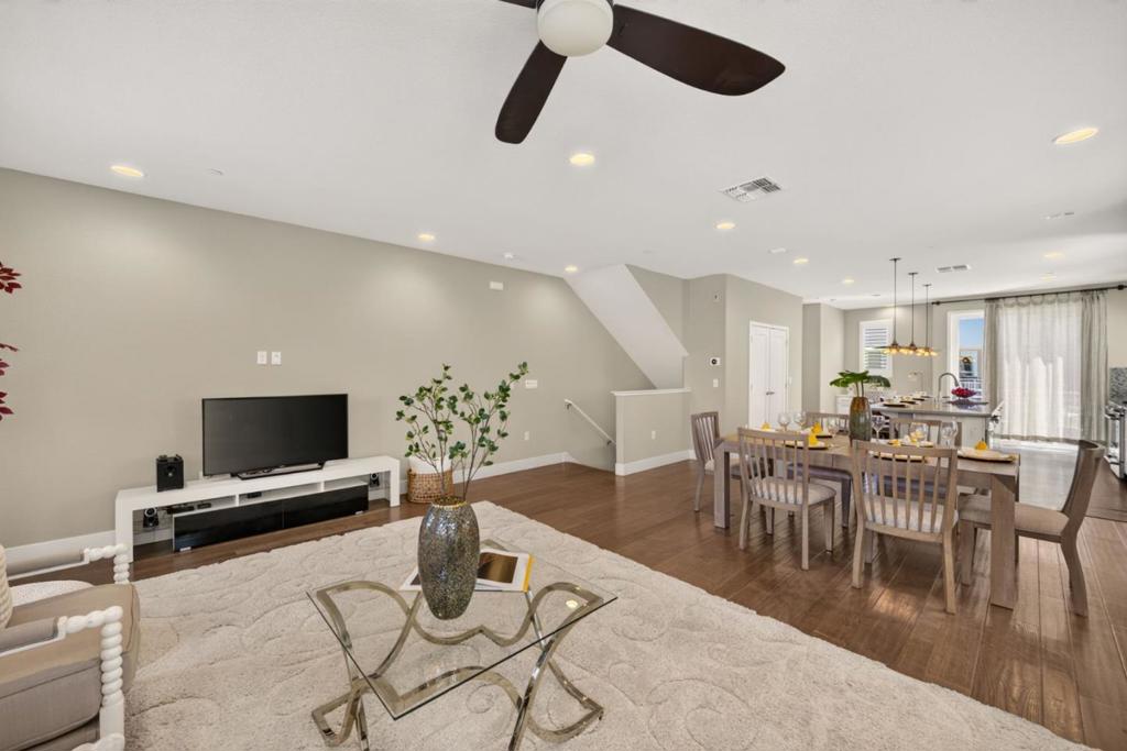 6013 Black Onyx Court Property Photo 15