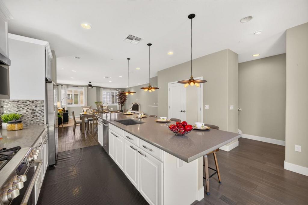6013 Black Onyx Court Property Photo 19
