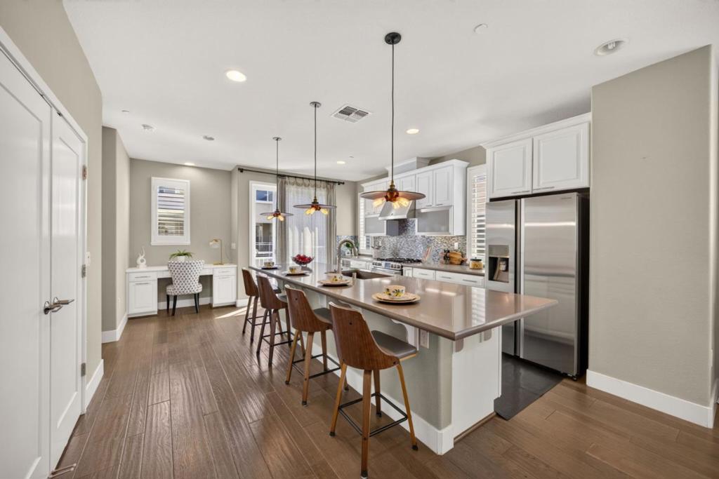 6013 Black Onyx Court Property Photo 20