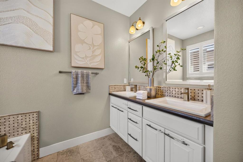 6013 Black Onyx Court Property Photo 25