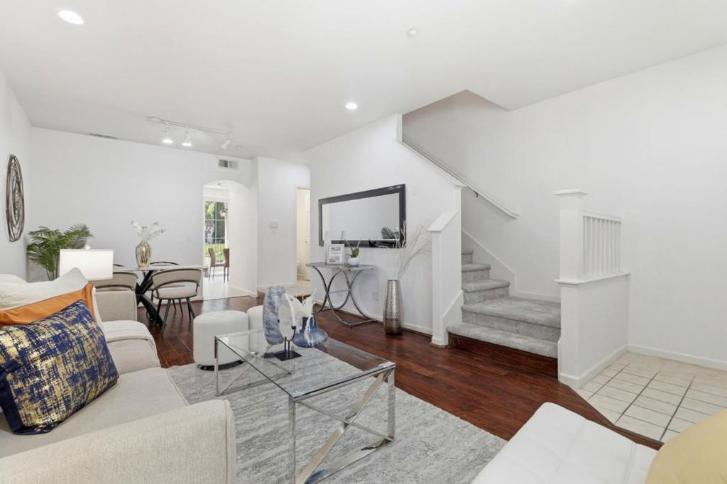 3287 Montevarchi Street Property Photo 3