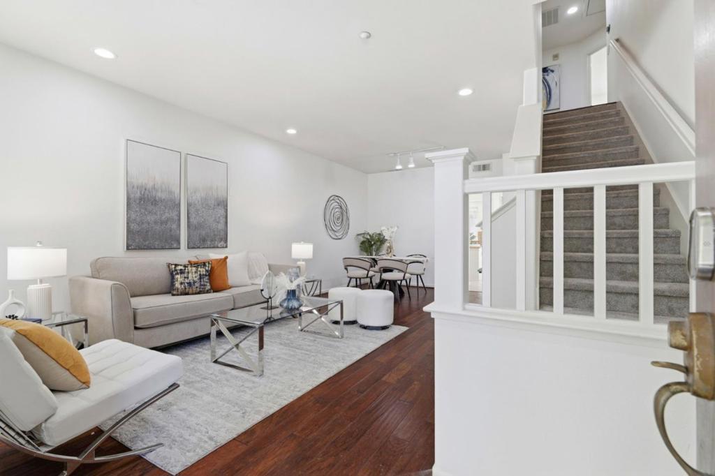 3287 Montevarchi Street Property Photo 4