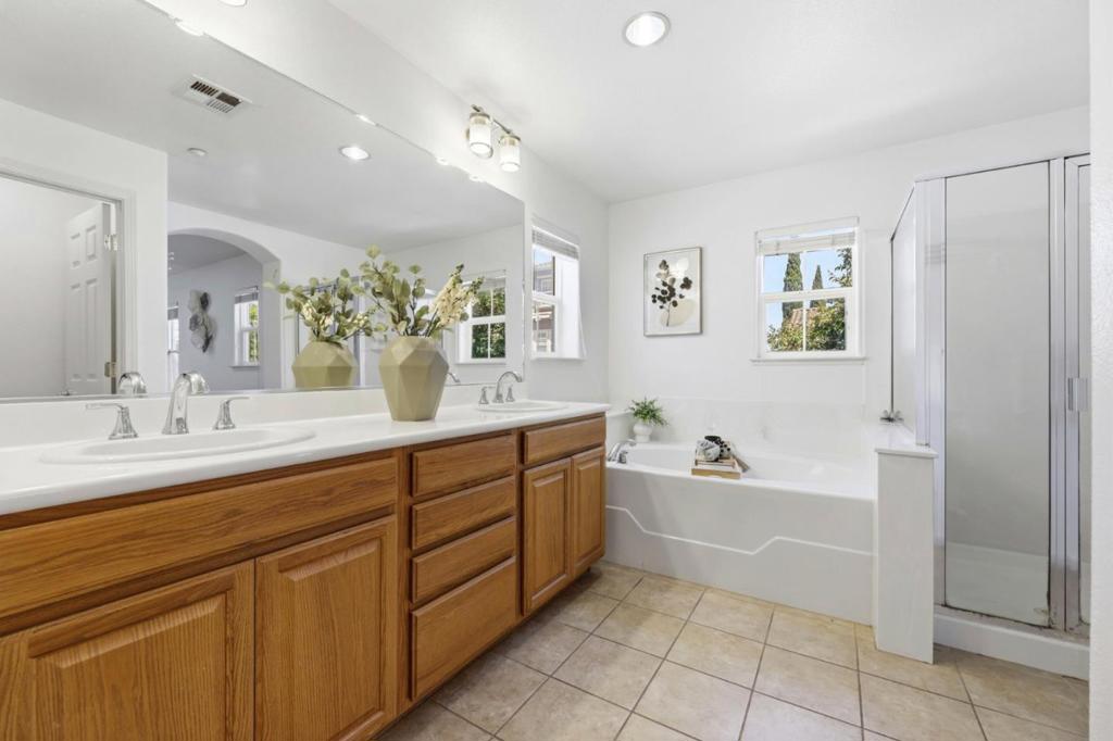 3287 Montevarchi Street Property Photo 19