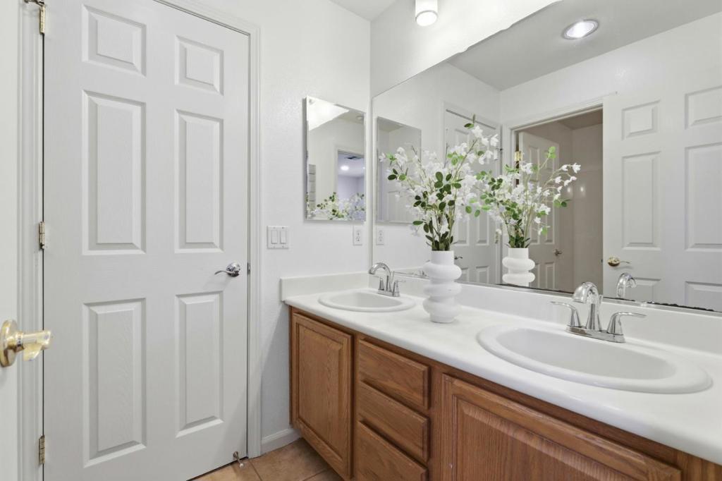 3287 Montevarchi Street Property Photo 26