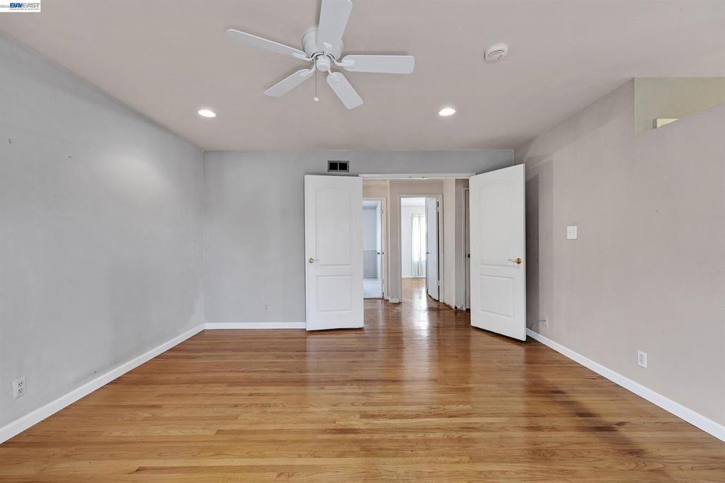 35924 Nicolet Court Property Photo 18