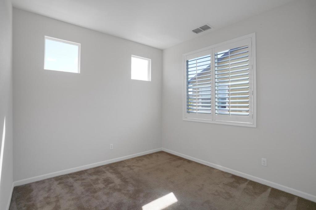 1297 Coyote Creek Way Property Photo 18