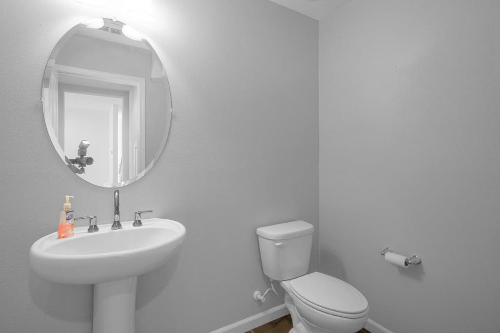 1297 Coyote Creek Way Property Photo 32