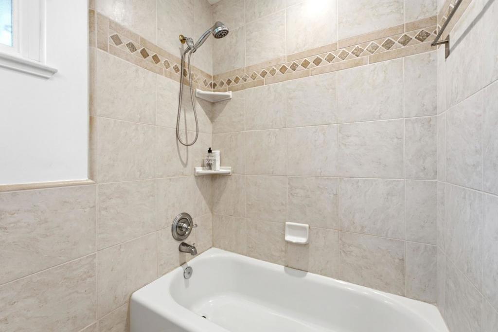 1824 Rosswood Drive Property Photo 33