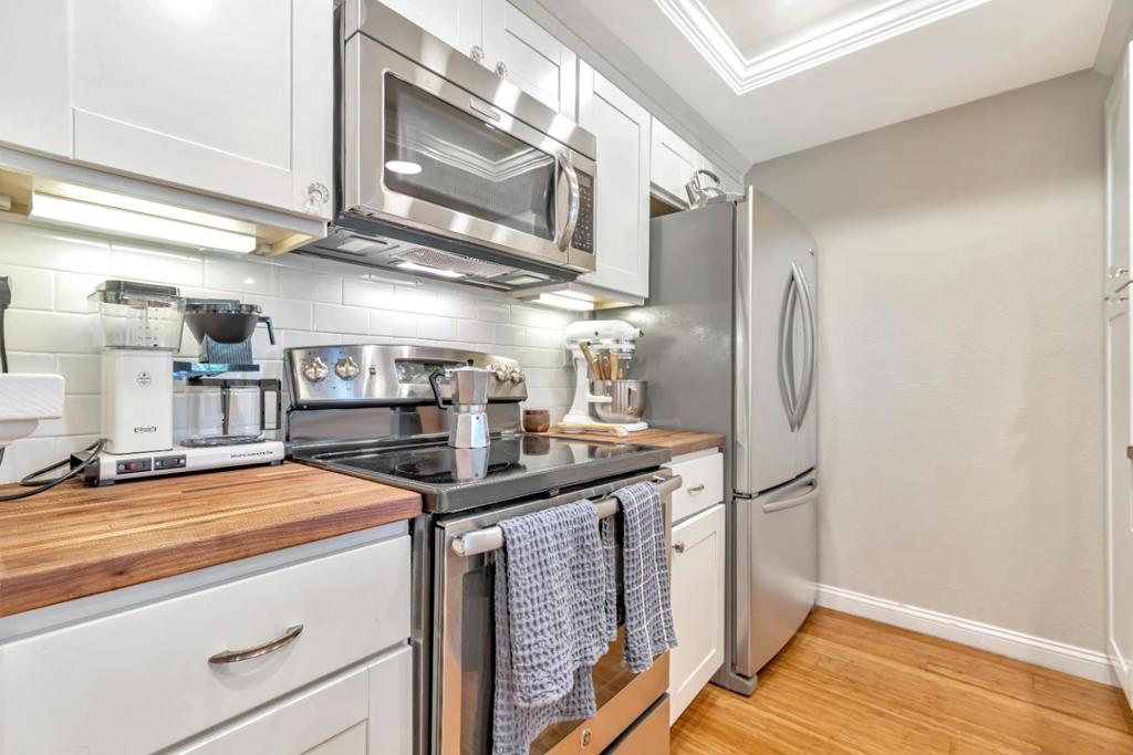1888 Huxley Court Property Photo 8