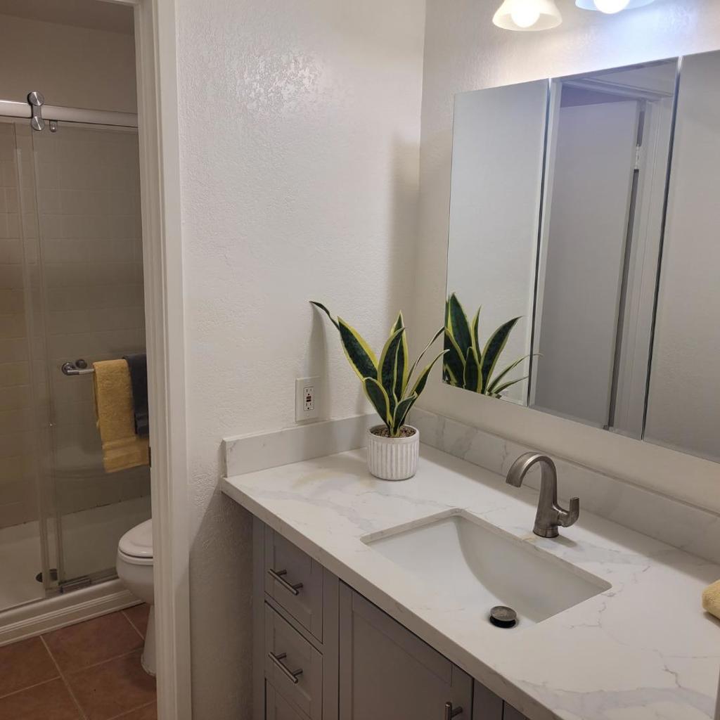 120 Saratoga Avenue 84 Property Photo 16