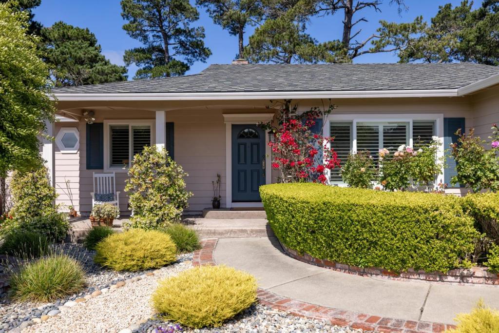 3 White Tail Lane Property Photo 3