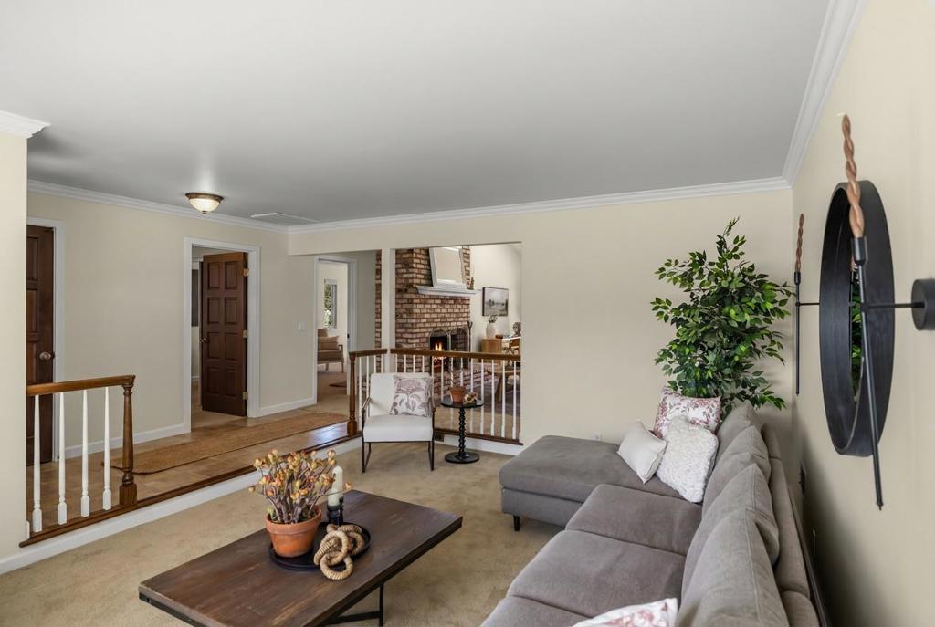 3 White Tail Lane Property Photo 5