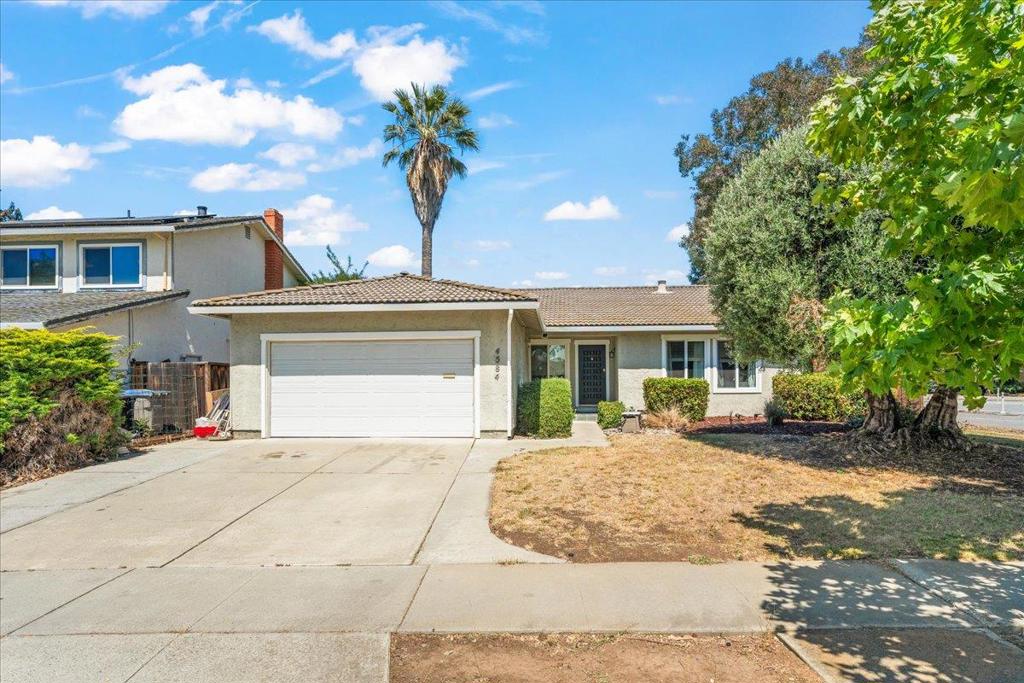 4584 Thousand Oaks Drive Property Photo 1