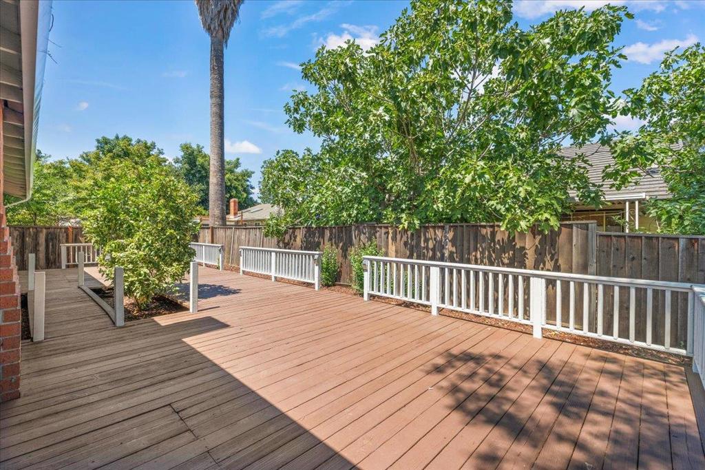 4584 Thousand Oaks Drive Property Photo 24
