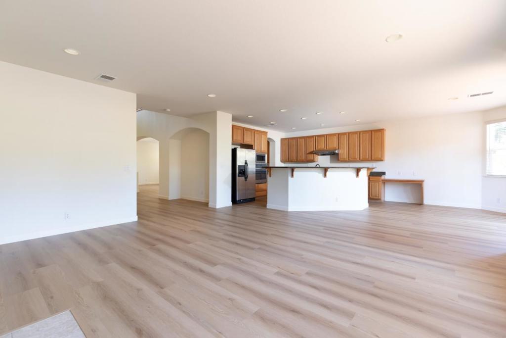 4120 Peninsula Point Drive Property Photo 14
