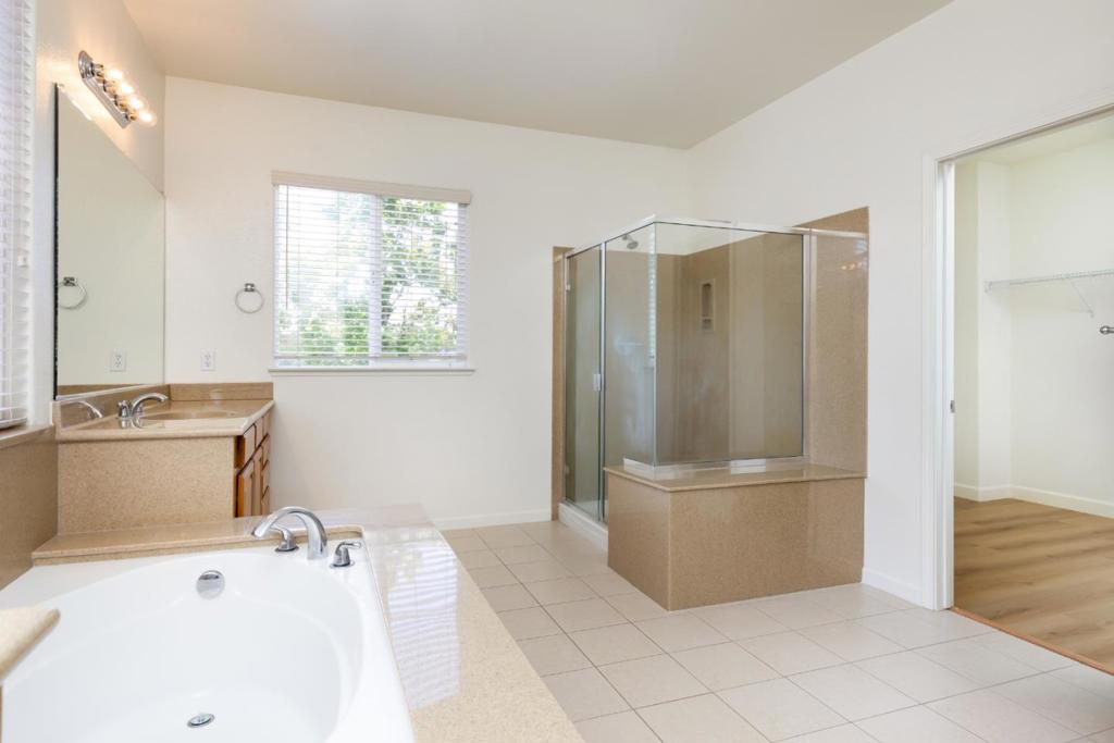 4120 Peninsula Point Drive Property Photo 22