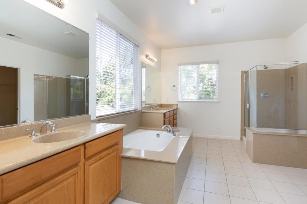 4120 Peninsula Point Drive Property Photo 23