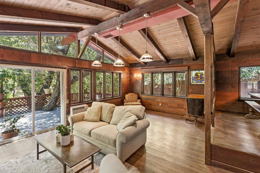 1615 Edgewood Road Property Photo 3
