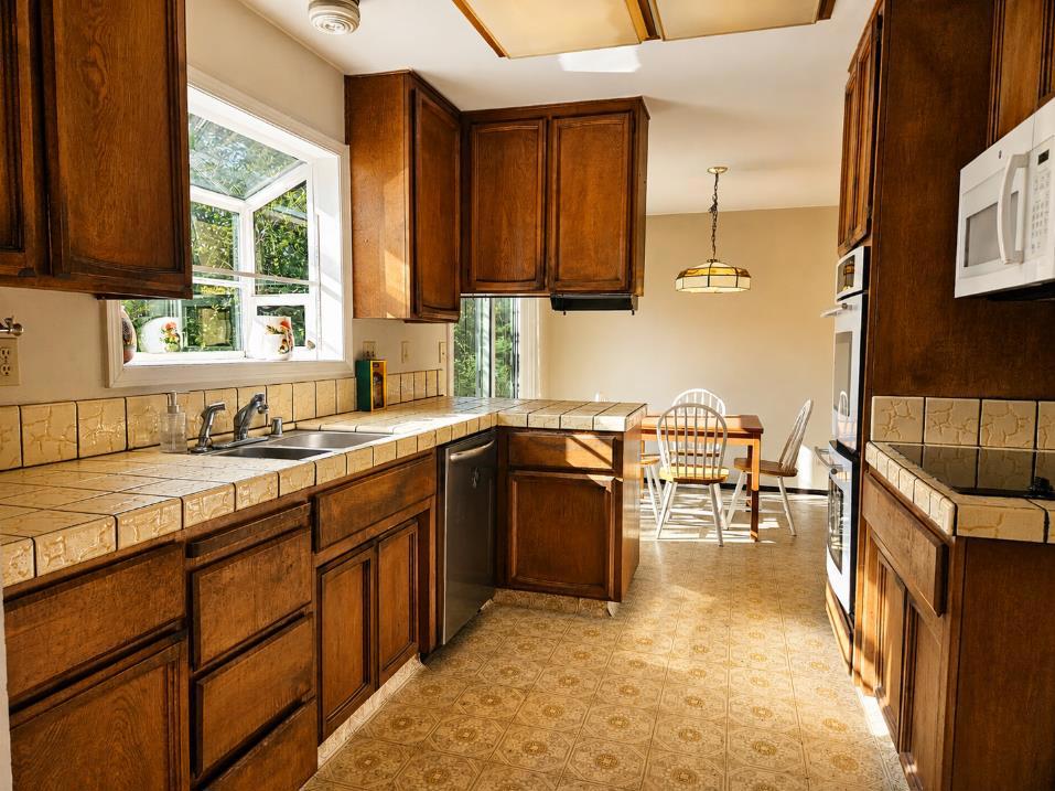 1527 Pleasant Hill Road Property Photo 7