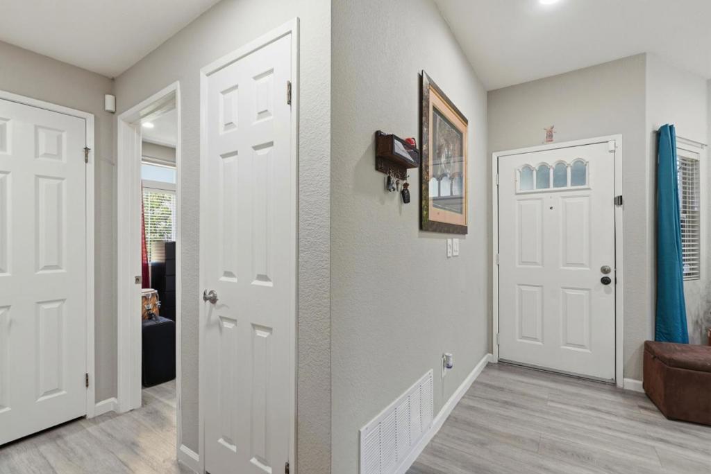 7750 Canyon Meadow Circle G Property Photo 7