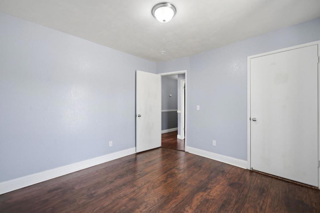 2520 N Temperance Avenue Property Photo 21