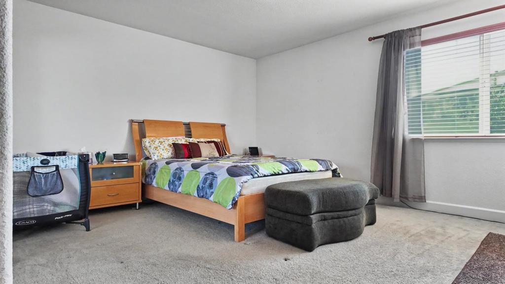 5006 Ridgefield Circle Property Photo 3