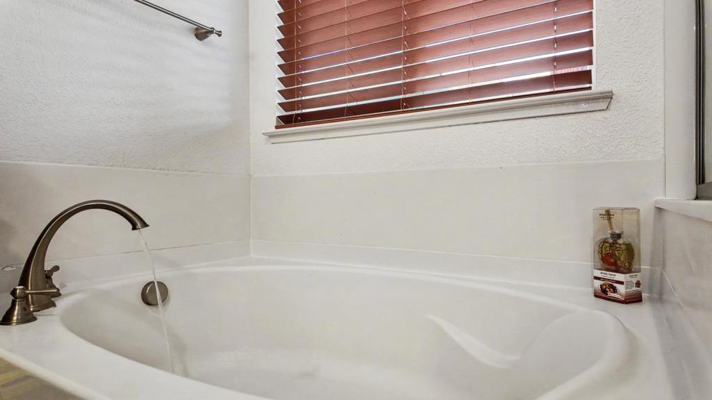 5006 Ridgefield Circle Property Photo 30