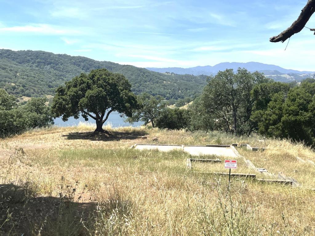17880 Oak Glen Avenue Property Photo 8