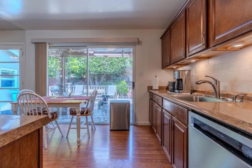 1195 Palou Drive Property Photo 14
