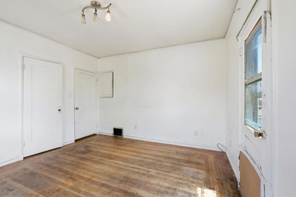 2570 61st Avenue Property Photo 12