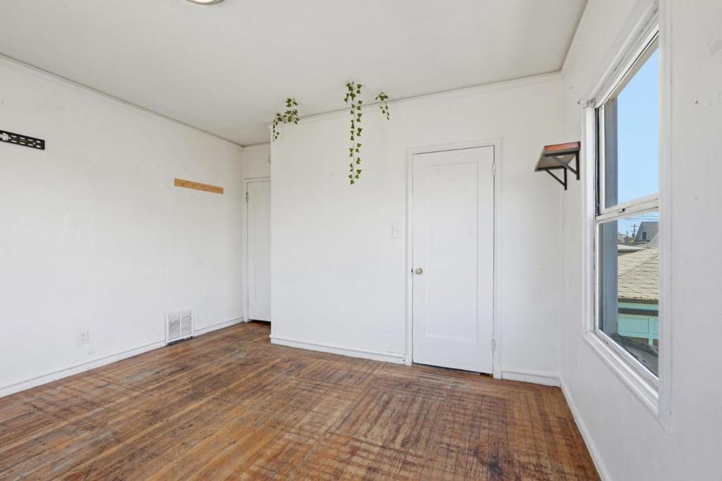 2570 61st Avenue Property Photo 14