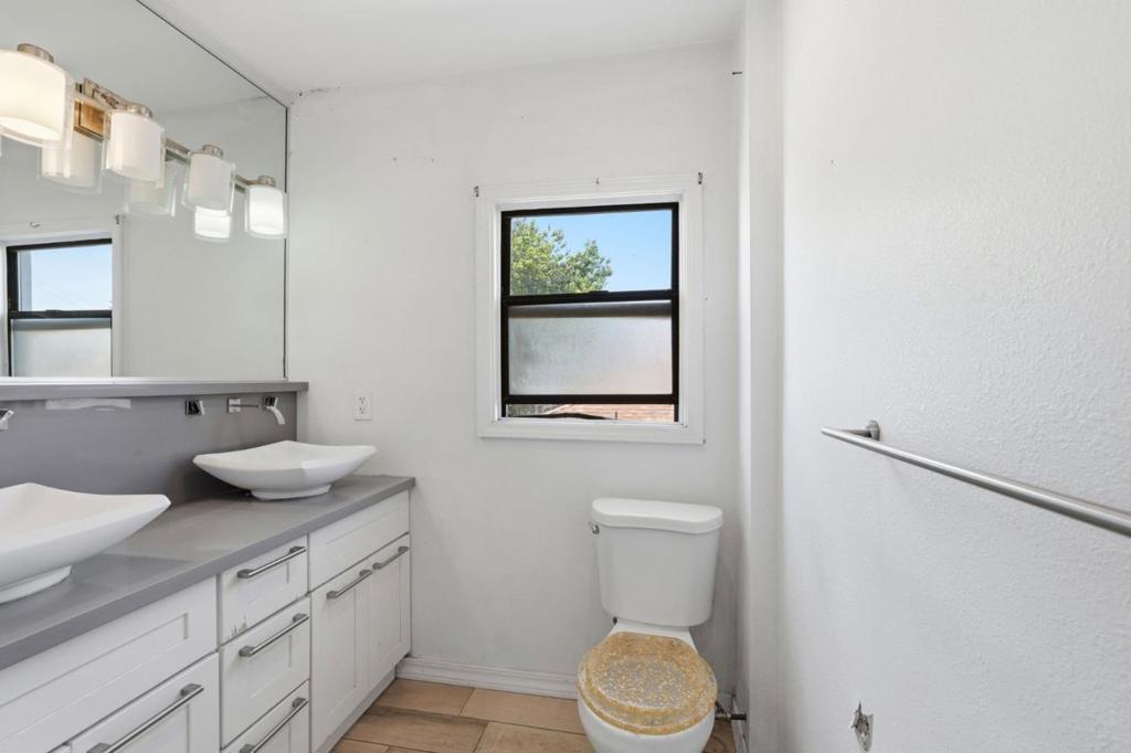 2570 61st Avenue Property Photo 17
