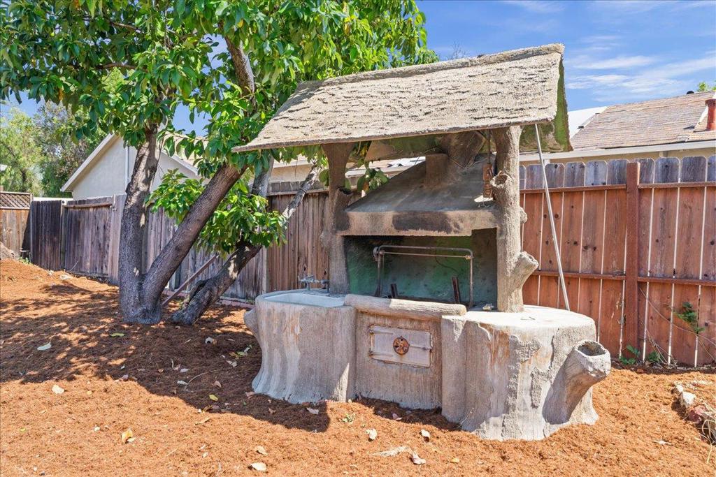 16281 Camino Del Sol Property Photo 31