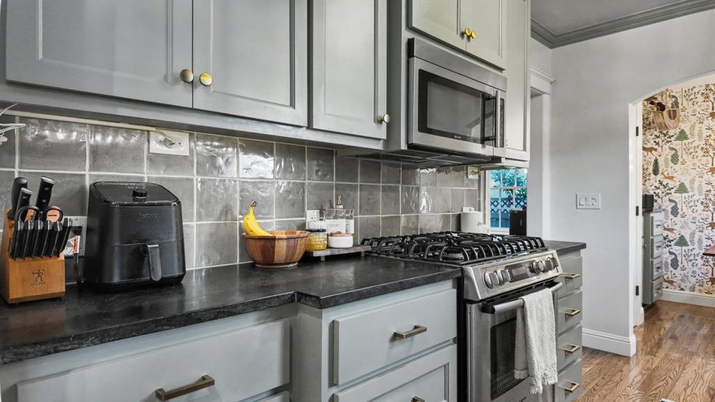 1303 39th Street Property Photo 19