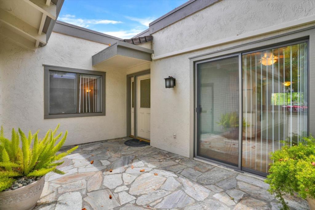 6298 Blauer Lane Property Photo 1