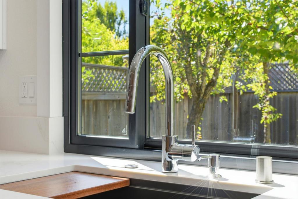 1068 San Francisco Way Property Photo 14