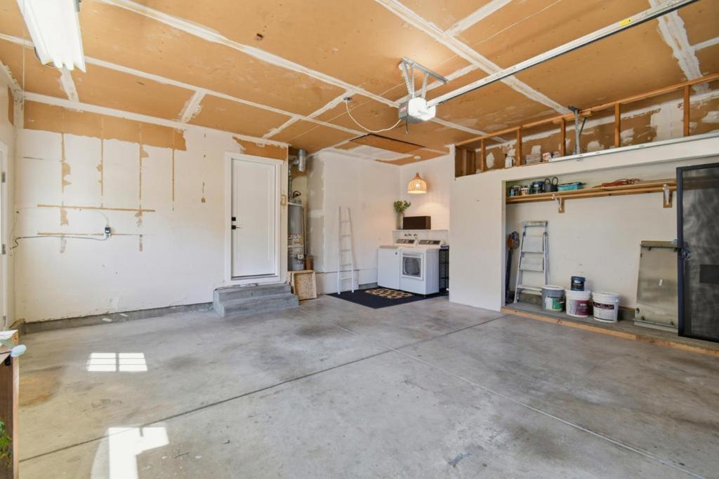 1068 San Francisco Way Property Photo 30