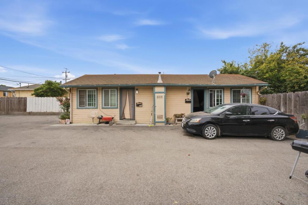 127 N Madeira Avenue Property Photo 6