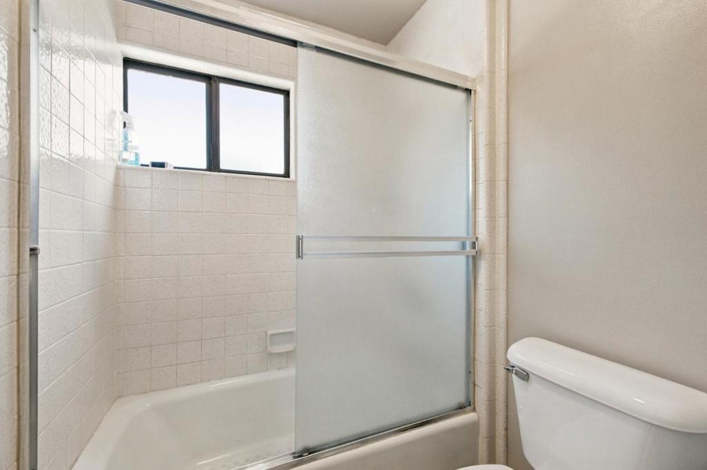 888 N Rengstorff Avenue Property Photo 23