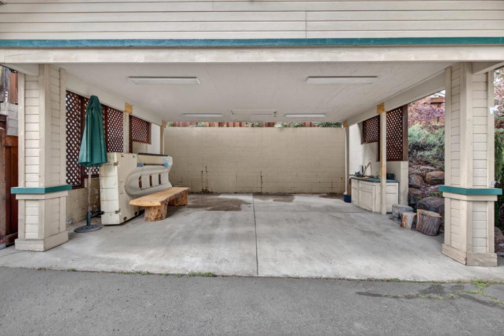 458 Peninsula Drive Property Photo 4