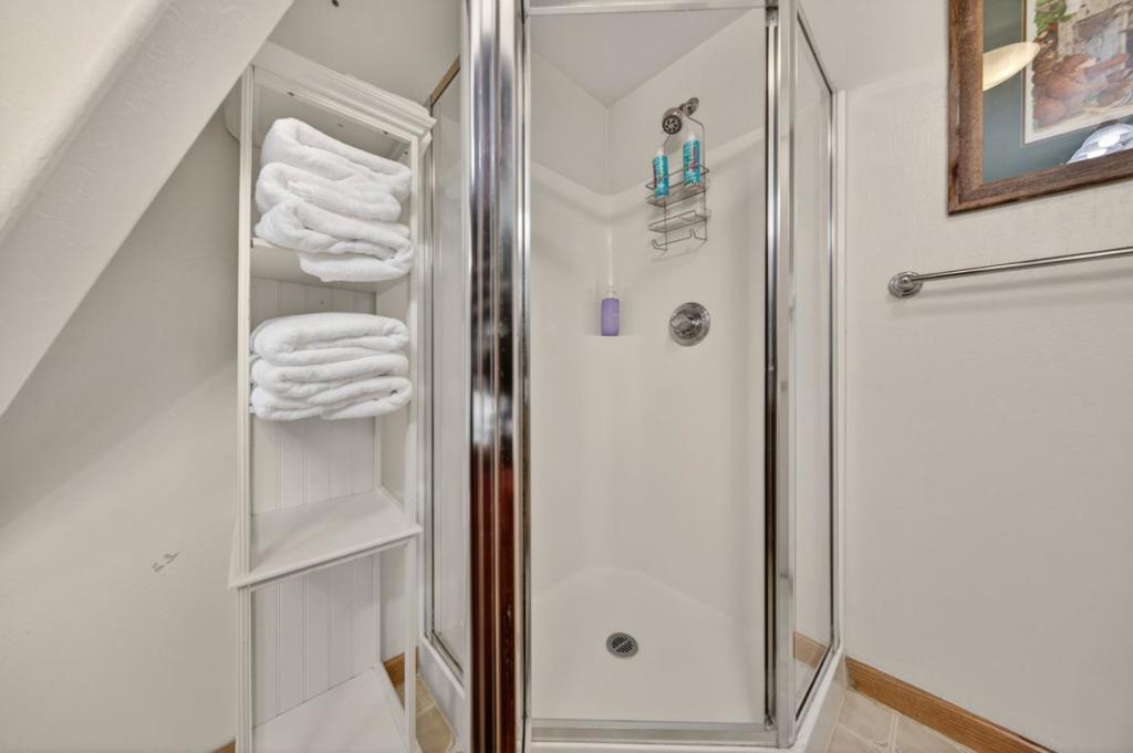 458 Peninsula Drive Property Photo 34