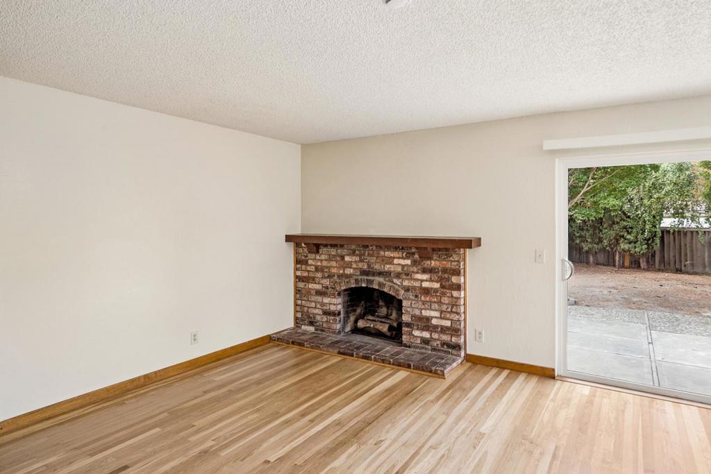 2242 Pyle Court Property Photo 12