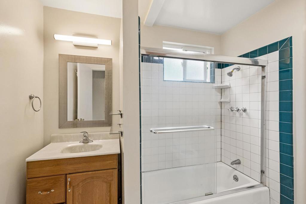 2242 Pyle Court Property Photo 13