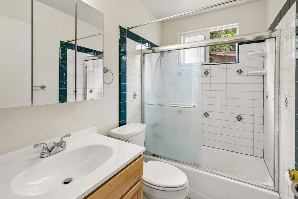 2242 Pyle Court Property Photo 14