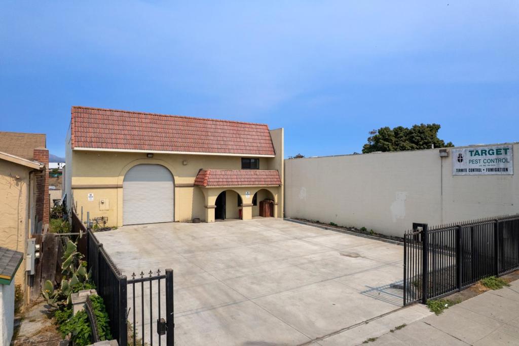 221 Griffin Street Property Photo 2
