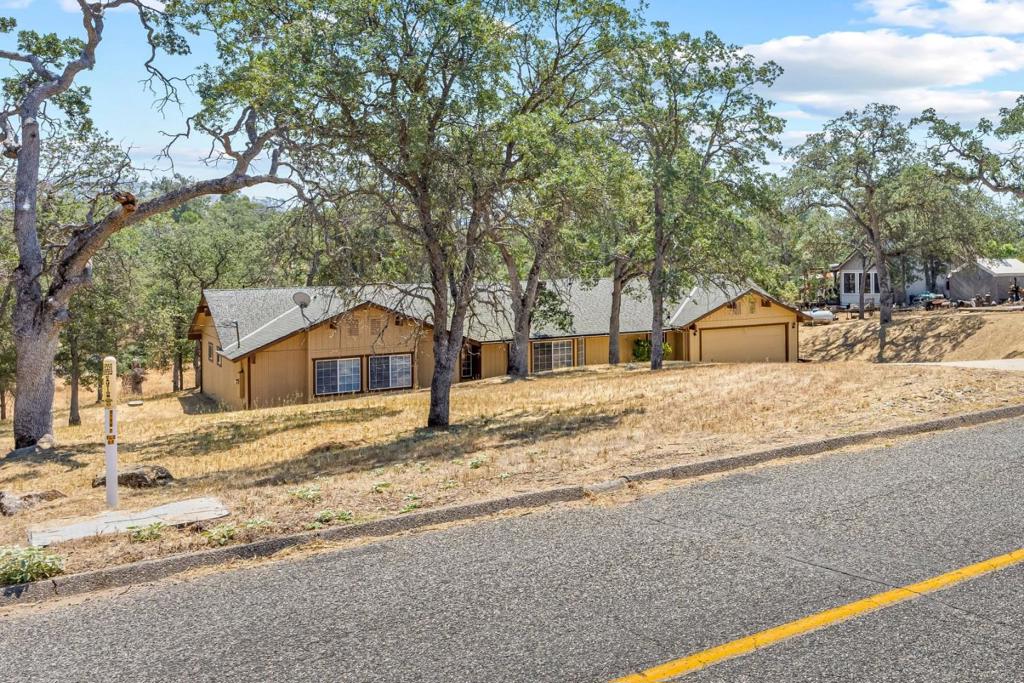 30159 Horseshoe Drive Property Photo 3