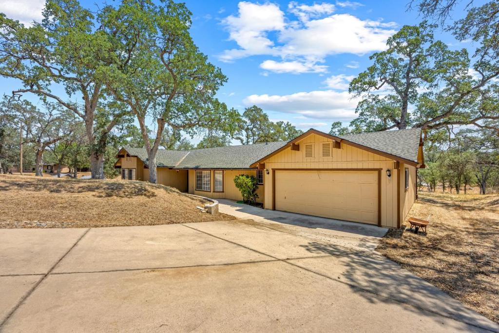 30159 Horseshoe Drive Property Photo 5