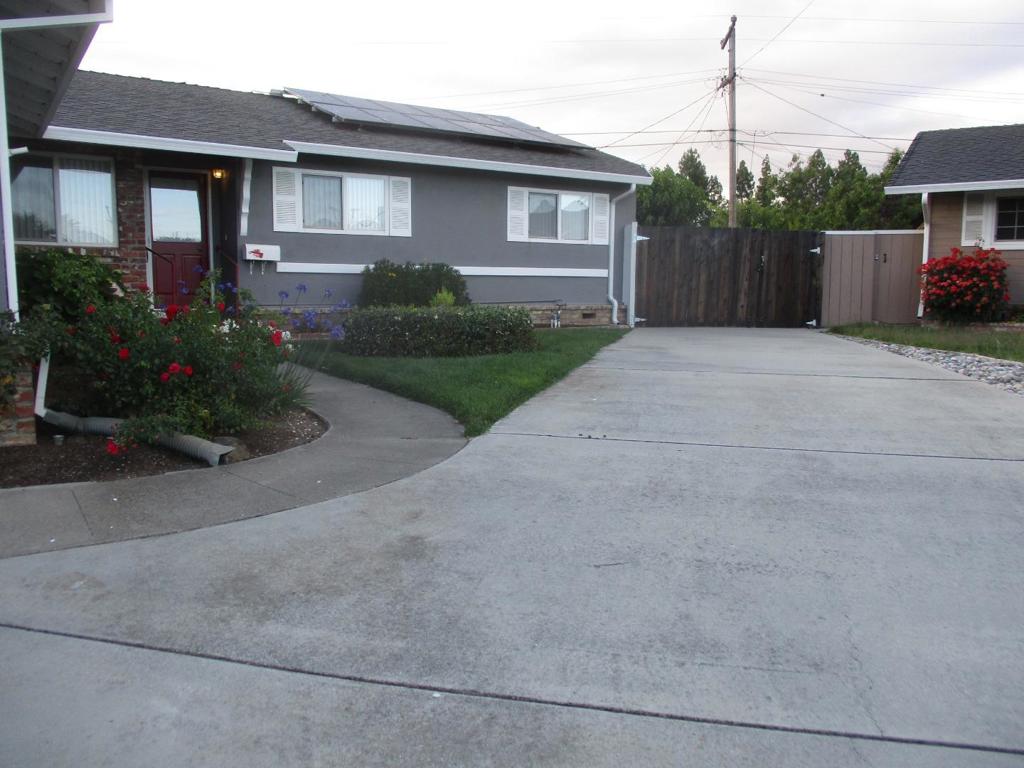 ML82052447 Property Photo 2