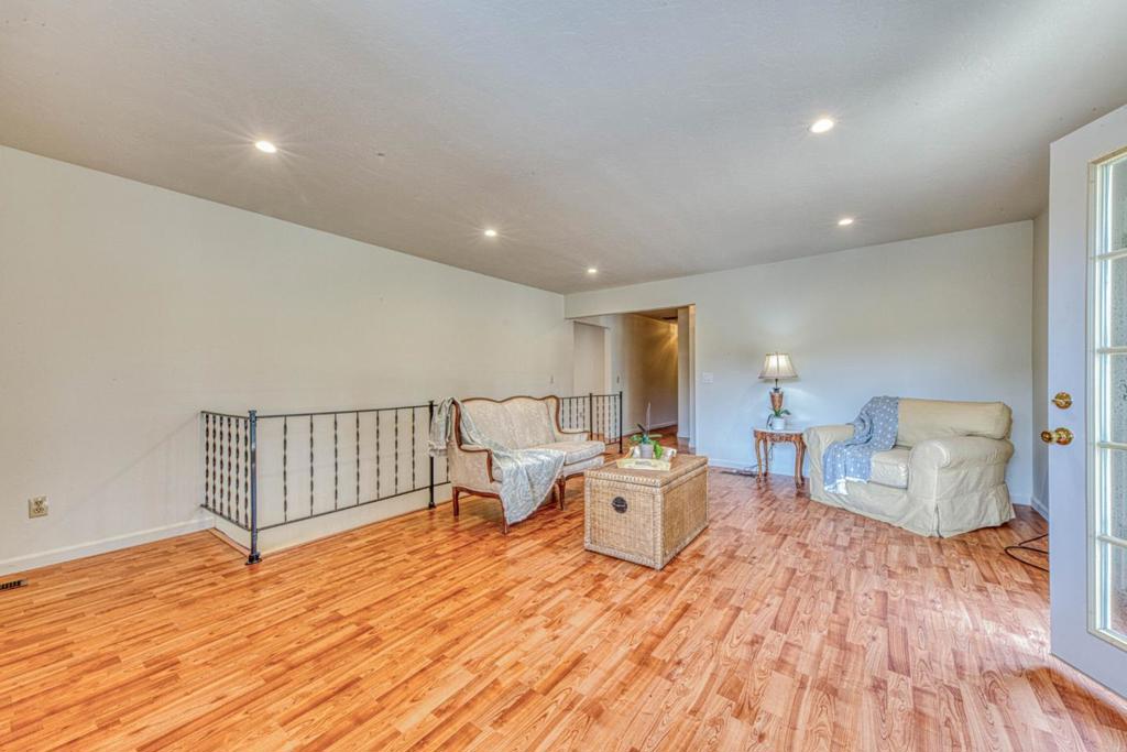 17742 Berta Canyon Road Property Photo 8