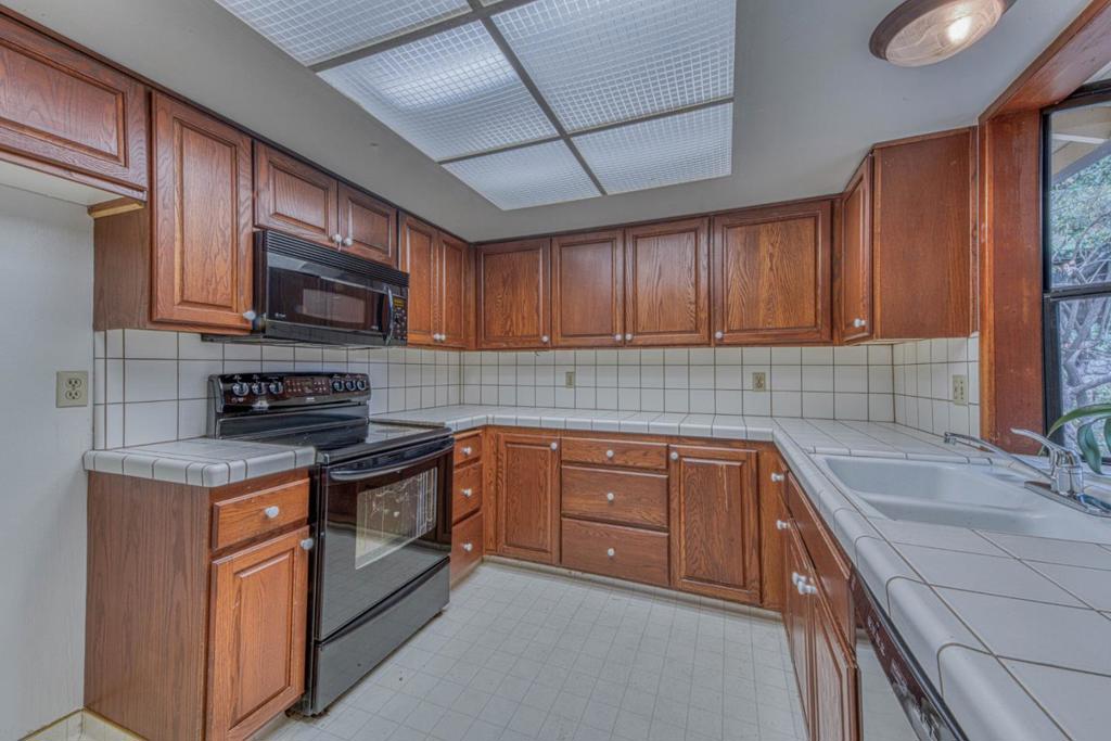 17742 Berta Canyon Road Property Photo 23
